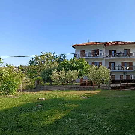 Alexandra's Garden *