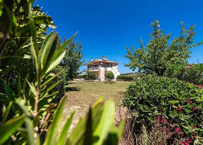 Alexandra's Garden *