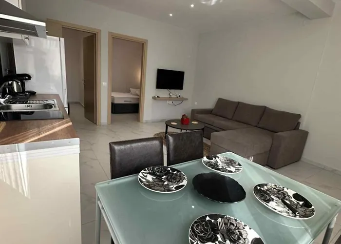 Апартаменты Alexandra's Garden