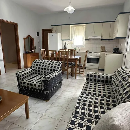 Alexandra's Garden Apartment Paliouri