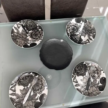 Alexandra's Garden 팔리오우리