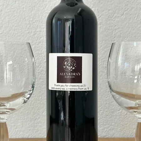 Alexandra's Garden 아파트 팔리오우리